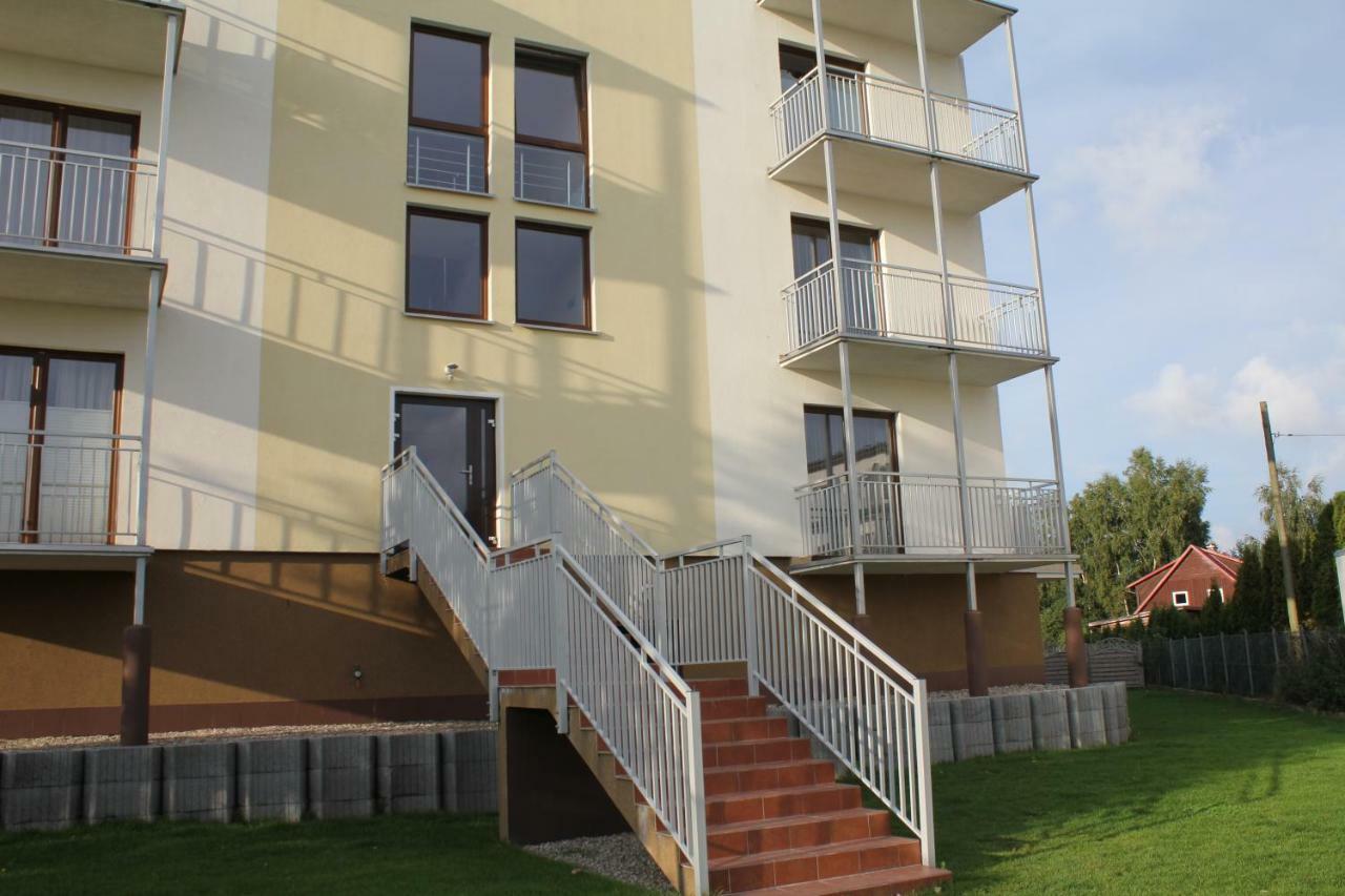 Apartament Kapitanski Bursztynowe Komnaty Дарволко Екстериор снимка