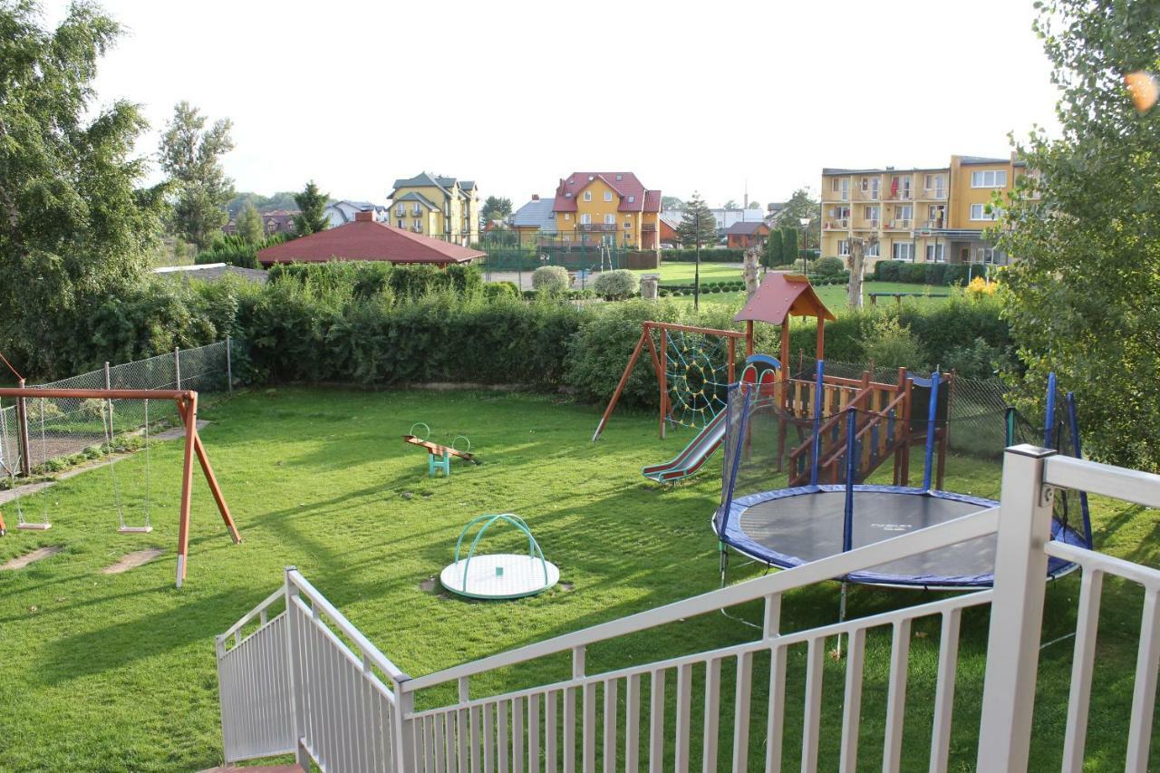 Apartament Kapitanski Bursztynowe Komnaty Дарволко Екстериор снимка